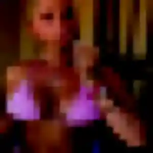 Ninon (27 ans) à Valloire-sur-Cisse cherche un plan cul aujourd'hui