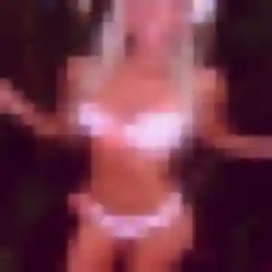 Photo sexy de Joelle, 22 ans à Valras-Plage - rencontre sans lendemain