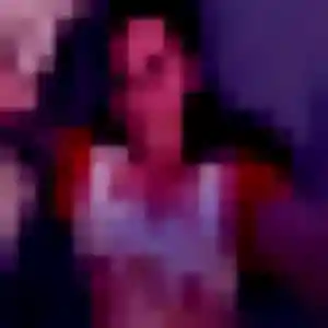 Alice, 26 ans, en ligne à Vayres-sur-Essonne pour une rencontre coquine