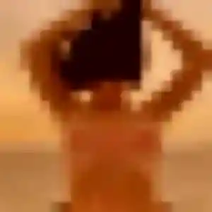 Salome (22 ans) à Vénissieux propose une rencontre ce soir