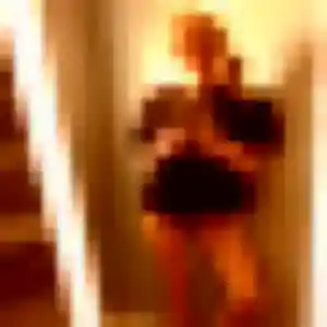 Clemence, 22 ans, connectée à Ventenac-en-Minervois pour une rencontre coquine