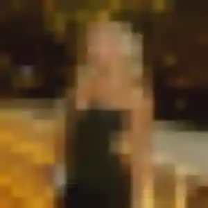 Photo de Solange à Venthon (29 ans) - plan cul discret