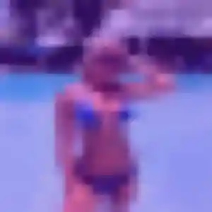 Anouk de Vergt, 22 ans - plan cul sans prise de tête