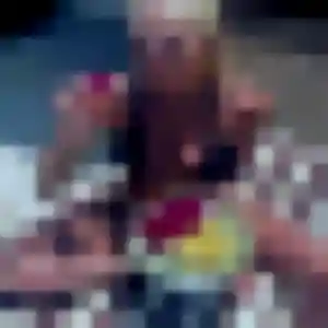 Laura, femme de 29 ans veut plan cul à Veuzain-sur-Loire
