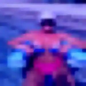 Kelly, 31 ans, disponible à Villefranche-de-Lonchat pour un plan cul