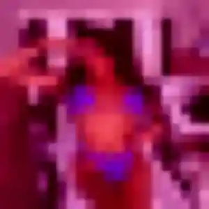 Eleonore, 36 ans, disponible à Villejuif pour un plan cul