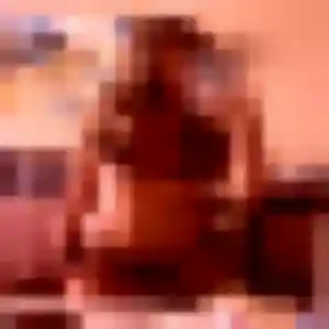 Perrine, 42 ans, disponible à Villeneuve-les-Bordes pour un plan cul