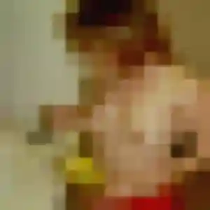 Contacte Charlotte, 25 ans à Villiers-le-Mahieu en privé