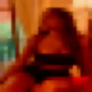 Lucette, femme de 35 ans veut plan cul à Vinneuf