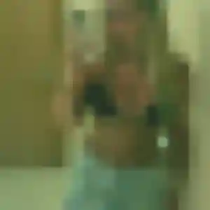 Charmante Simone, 31 ans à Viols-le-Fort - voir sa photo