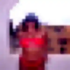 Jennifer, 42 ans, disponible à Vivy pour un plan cul
