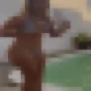 Victoria (34 ans) à Vry cherche un plan cul ce soir