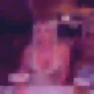 Laura, 26 ans, connectée à Waldhambach pour un plan cul