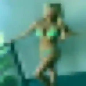 plan cul à Yvoy-le-Marron : photo de Julie, 35 ans - inscription gratuite